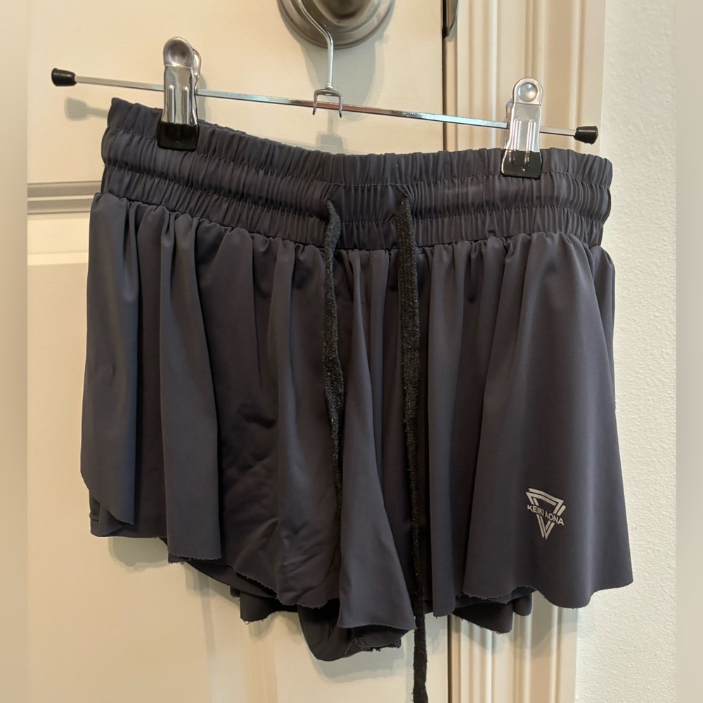 grey keiki konas